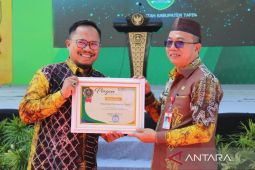 Tapin terima Piagam UHC usai daftarkan 96 persen penduduk pada JKN