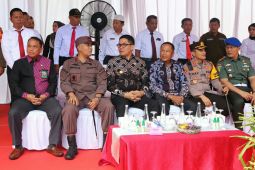 Kejari dan Pemkot Samarinda musnahkan ribuan barang bukti