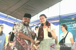 Pertukaran pelajar asing jadi momen promosikan batik tulis Pamekasan