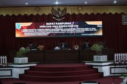 DPRD HSS gelar rapat paripurna pandangan fraksi atas tiga raperda