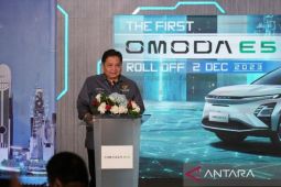 Menko Perekonomian tegaskan RI siap jadi produsen kendaraan listrik global