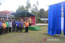 Memperkuat bahasa ibu melalui sekolah Papua