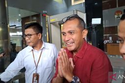 Wamenkumham Eddy bungkam usai diperiksa KPK selama enam jam