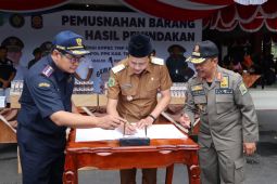 Bea Cukai musnahkan jutaan batang rokok sitaan