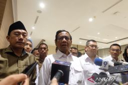 Cawapres Mahfud janji beri perhatian khusus pada pesantren