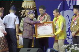 HSS raih penghargaan Implementasi RB Tematik terbaik dan SAKIP prestasi A