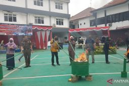 Kejari Bekasi musnahkan barang bukti perkara inkrah