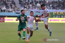 Liga 1: Babak pertama, Persija imbangi Persebaya