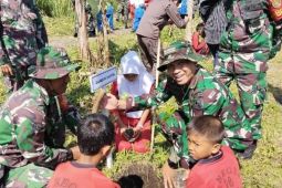 Kodim Rejang Lebong lakukan penghijauan dan pembersihan lingkungan
