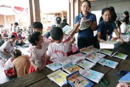 Murid TK Catur Asrama antusias warnai ibu obati anak dengan bokashi