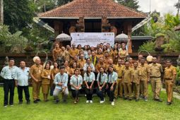 Poltekpar Bali bagikan ilmu pariwisata ke PNS di NTT