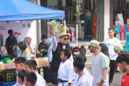 Kabupaten Kuningan buka akses mudahkan petani muda jual produk pertanian