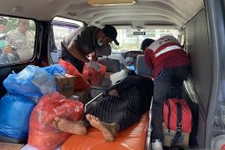 Imigran Rohingya mulai sakit, seorang dibawa ke rumah sakit