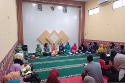 Peringatan Hari Ibu, Gabungan Organisasi Wanita Pangkalpinang kunjungi warga Lapas Perempuan