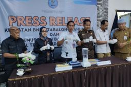 BNNK Tabalong musnahkan 13,86 gram sabu dan tiga butir ekstasi
