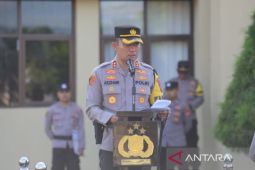 Tekan kecelakaan, Polres Cianjur tambah rambu lalu lintas