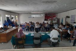 DPRD Ambon dan Pemkot lakukan konsultasi publik revisi  Perda Raja