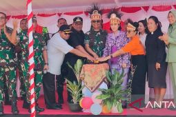 Kogabwilhan III luncurkan "Prima TNI Mutiara Papua" di Pulau Doom