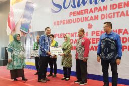 Wali Kota Aditya gencarkan masyarakat gunakan Identitas Kependudukan Digital
