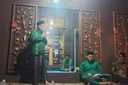 Bupati Batanghari hadiri malam sedekah rakyat