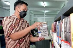Perpustakaan Kota Madiun tambah ratusan judul buku jadi koleksi