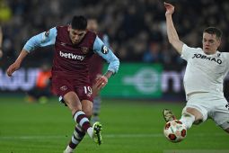 West Ham tutup fase grup setelah kemenangan 2-0 atas Freiburg