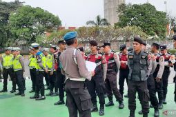 Unit Jibom Polri jaga Bandara Soetta saat libur akhir tahun