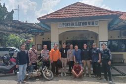 Polisi tangkap pria pelaku penikaman istri dan anak tiri di Jambi