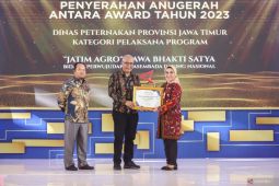 Penyerahan Anugerah ANTARA Jatim 2023