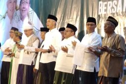 Ganjar teken Piagam Perjuangan Nurul Huda Bekasi kembangkan pesantren