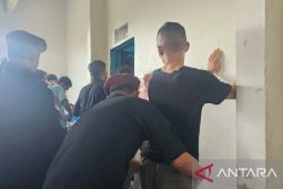 Kemenkumham Kalbar menggeledah blok tahanan Lapas Singkawang