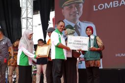 Lomba "Kampung Surabaya Hebat" turunkan sampah lima ton per hari