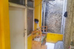 Densus 88 geledah kontrakan terduga teroris di Tangerang