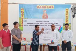 PLN salurkan Rp500 juta untuk rumah ibadah dan Paud di Sorong
