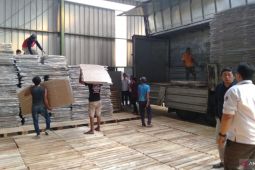 KPU Purwakarta terima ratusan ribu eksemplar surat suara caleg DPRD