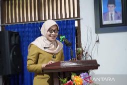 Sekda Kaltim paparkan kewirausahaan pada seminar nasional  di Samarinda