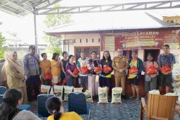 Pemkab Bangka Tengah bagikan 5.440 paket sembako bersubsidi