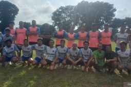 Kaesang ajak milenial main bola di Alun-Alun Wonosobo