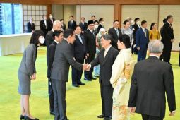 Presiden Jokowi temui  dan kembali undang Kaisar Naruhito ke Indonesia