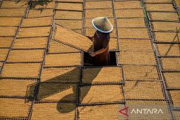 Rencana kenaikan tarif cukai hasil tembakau