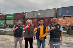 Bawaslu Pangkalpinang awasi kedatangan surat suara