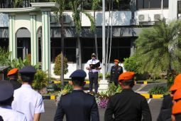 Hari pertama Angkutan Natal-Tahun Baru, Daop 8 gelar apel pasukan