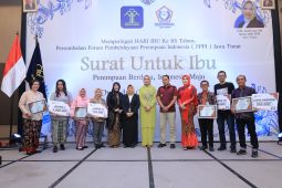 Hari Ibu, Bapas Surabaya ajak klien pemasyarakatan tulis surat