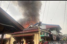 40 rumah di Samarinda ludes terbakar