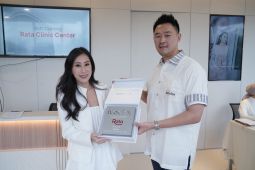 Tanam tawarkan implan gigi tanpa bedah