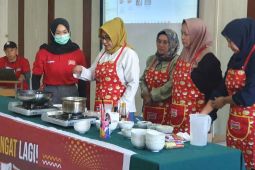 Poltekesos latih warga di 5 kabupaten/kota Jabar jadi pengusaha mi