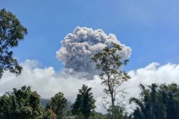 Gunung Marapi kembali erupsi dengan skala besar