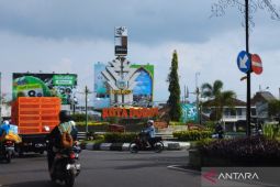 Dinas Perhubungan Garut pasang rambu penunjuk arah ke destinasi wisata