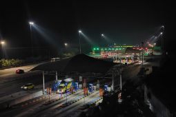 53 ribu kendaraan tinggalkan Jakarta melalui Jalan Tol Japek pada H-2 Natal 2023