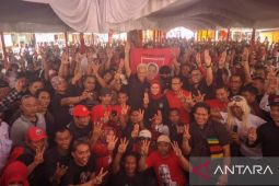 Ganjar Pranowo sapa warga Indramayu